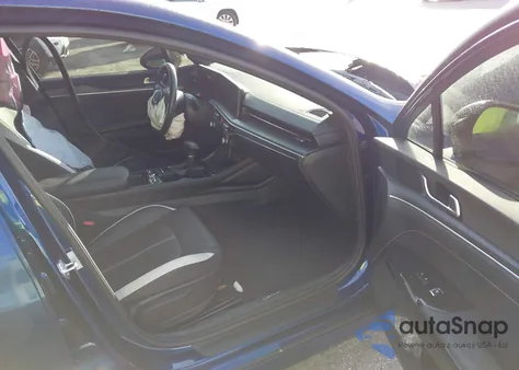 2025 Kia K5 Gt-Line z USA, uszkodzony, nr VIN KNAG64J79S5329363